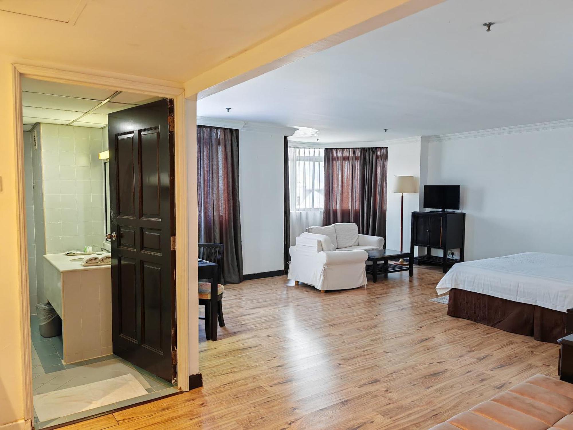 The Putra Regency Hotel Kangar Exterior foto