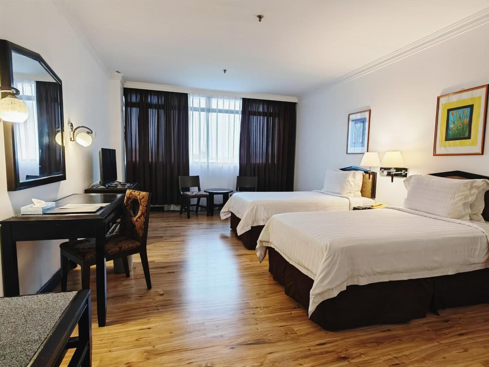 The Putra Regency Hotel Kangar Exterior foto