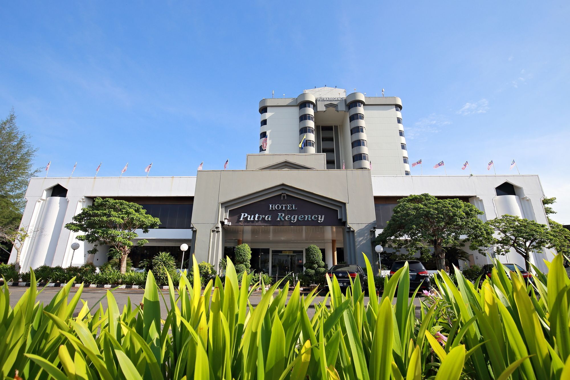 The Putra Regency Hotel Kangar Exterior foto